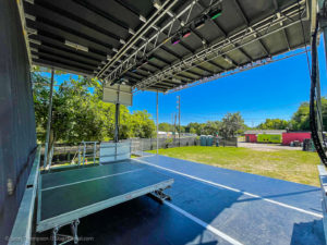 stageline-sl100-stage-rental-deland-artist-showcase