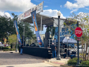 stageline-sl100-sanford-stage-rental-rock-for-food-concert2