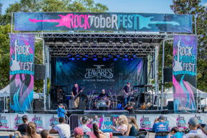 stageline-sl100-tavares-stage-rental-rocktoberfest-2023-hypersona-band