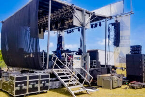 stageline-sl100-stage-rental-cocoa-beach-vanilla-ice-thunder-on-cocoa-beach-2021-back-side